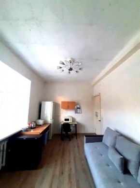 ул. Ломоносова,21 в Симферополе - simferopol.yutvil.ru